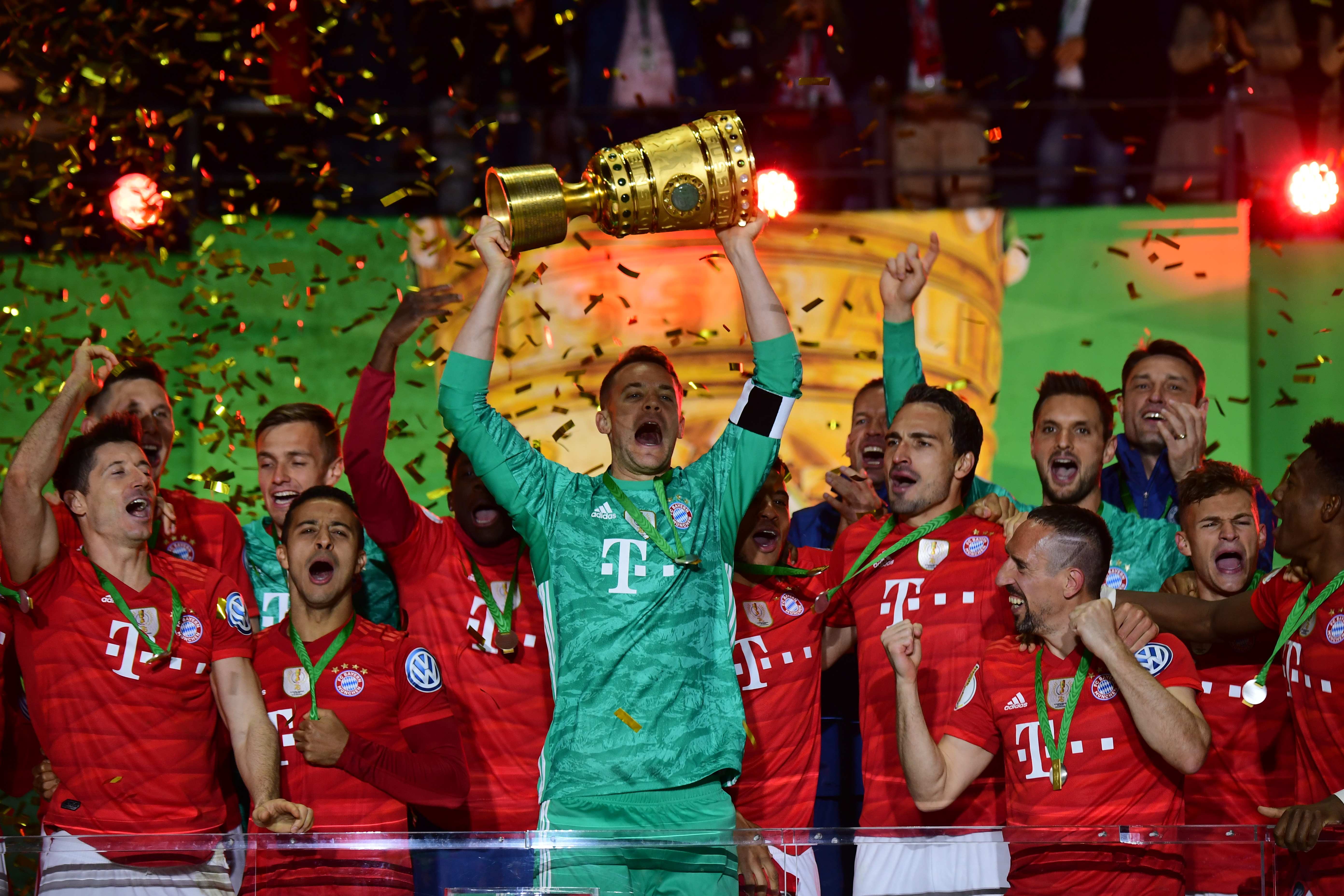 花或KJ且 花或KJ且